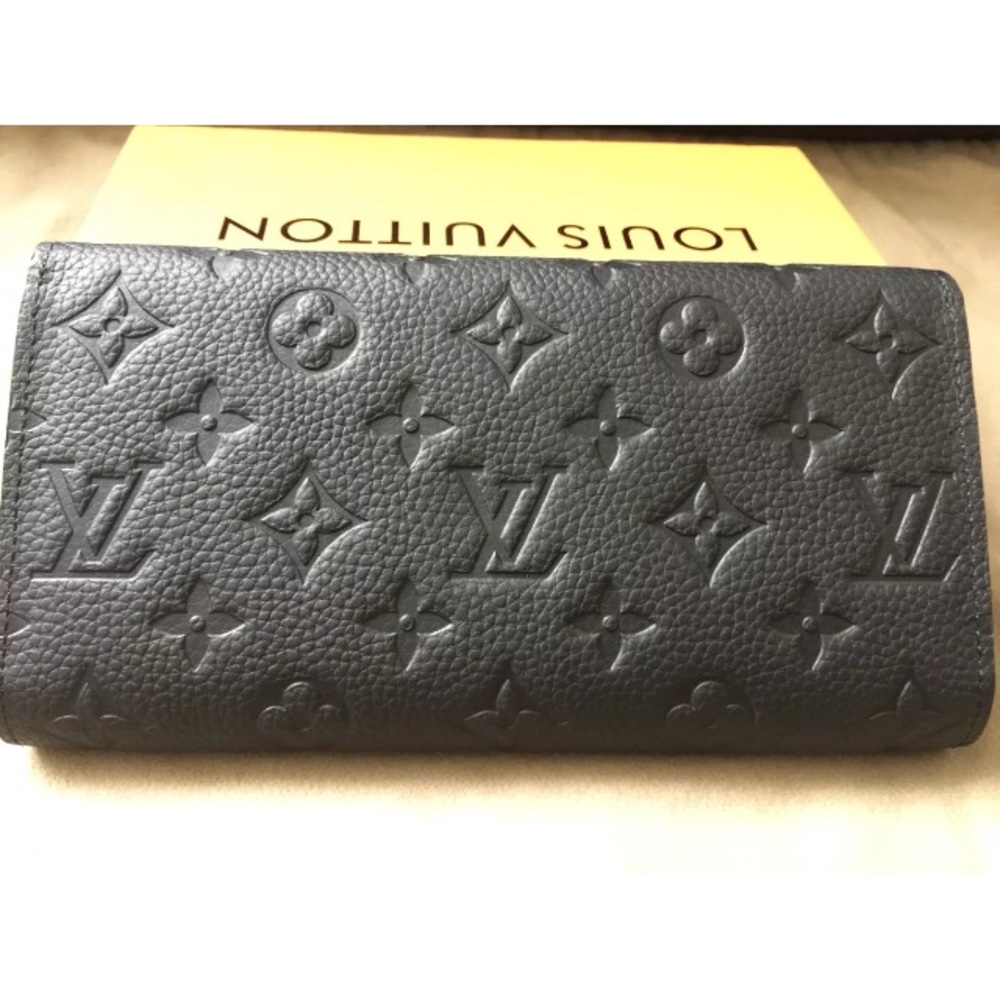 ❤️ MONOGRAM WALLET - Picture 2 of 8